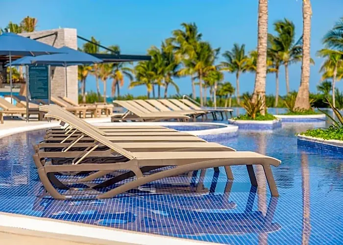 Royalton Splash Riviera Cancun, An Autograph Collection
