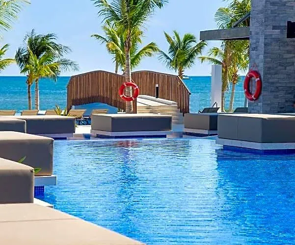 Hotel Royalton Splash Riviera Cancun, An Autograph Collection 5*
